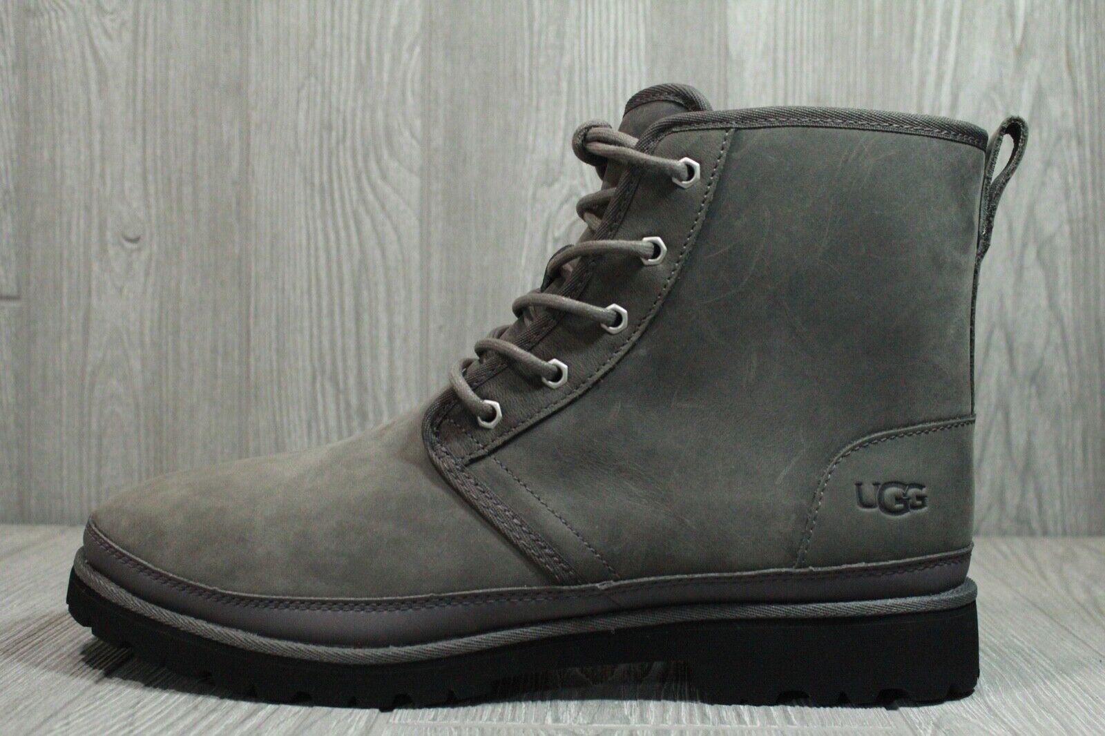 UGG Mens Harkland Vibram Leather Wool Grizzly Grey Boots UGG Mens Harkland Vibram Leather Wool Grizzly Grey Boots