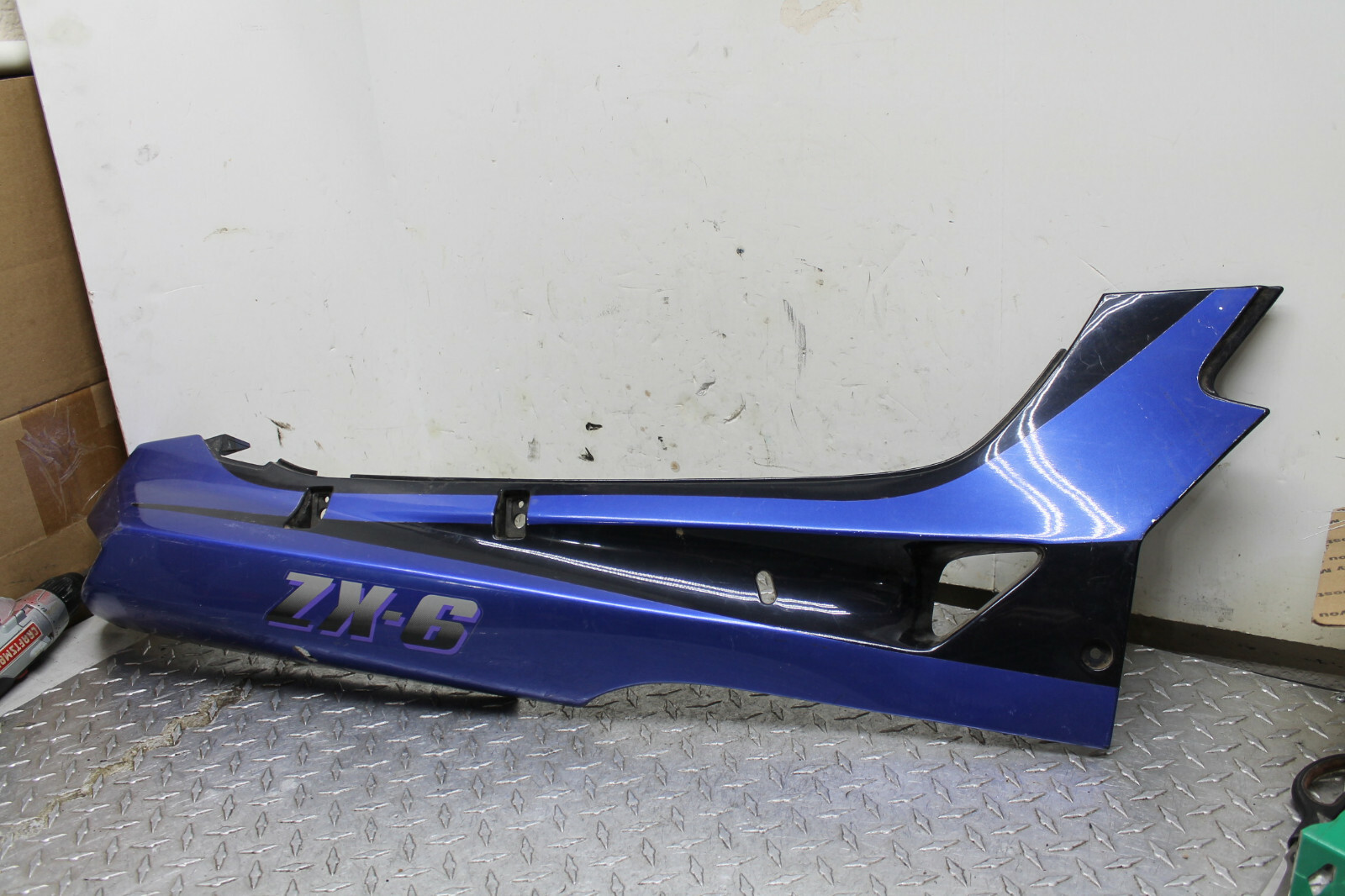 91-94 Kawasaki Ninja ZX-6 ZX6 D Rear Tail Fairing Cowl Cover 91-94 Kawasaki Ninja ZX-6 ZX6 D Rear Tail Fairing Cowl Cover