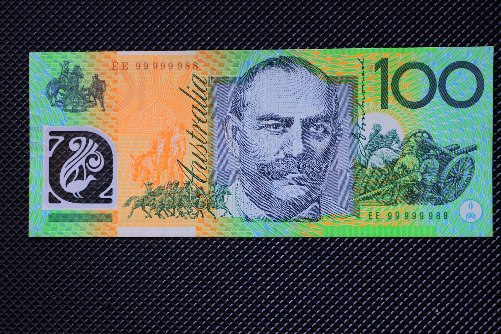 AUSTRALIA  $100  DOLLARS 1999,fancy near solid very high number EE 99999988