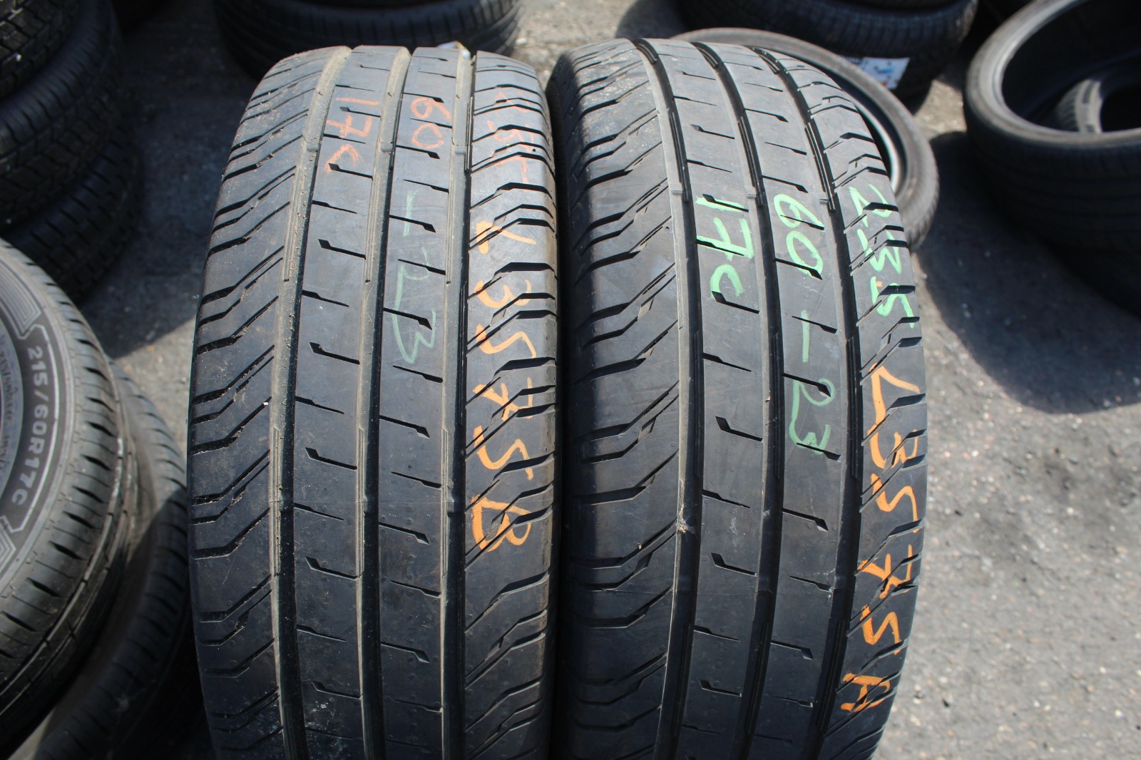 New 235 60 17C Continental, CVC 200, 117/115R, x1 Tyre (F1_tyres) L3575