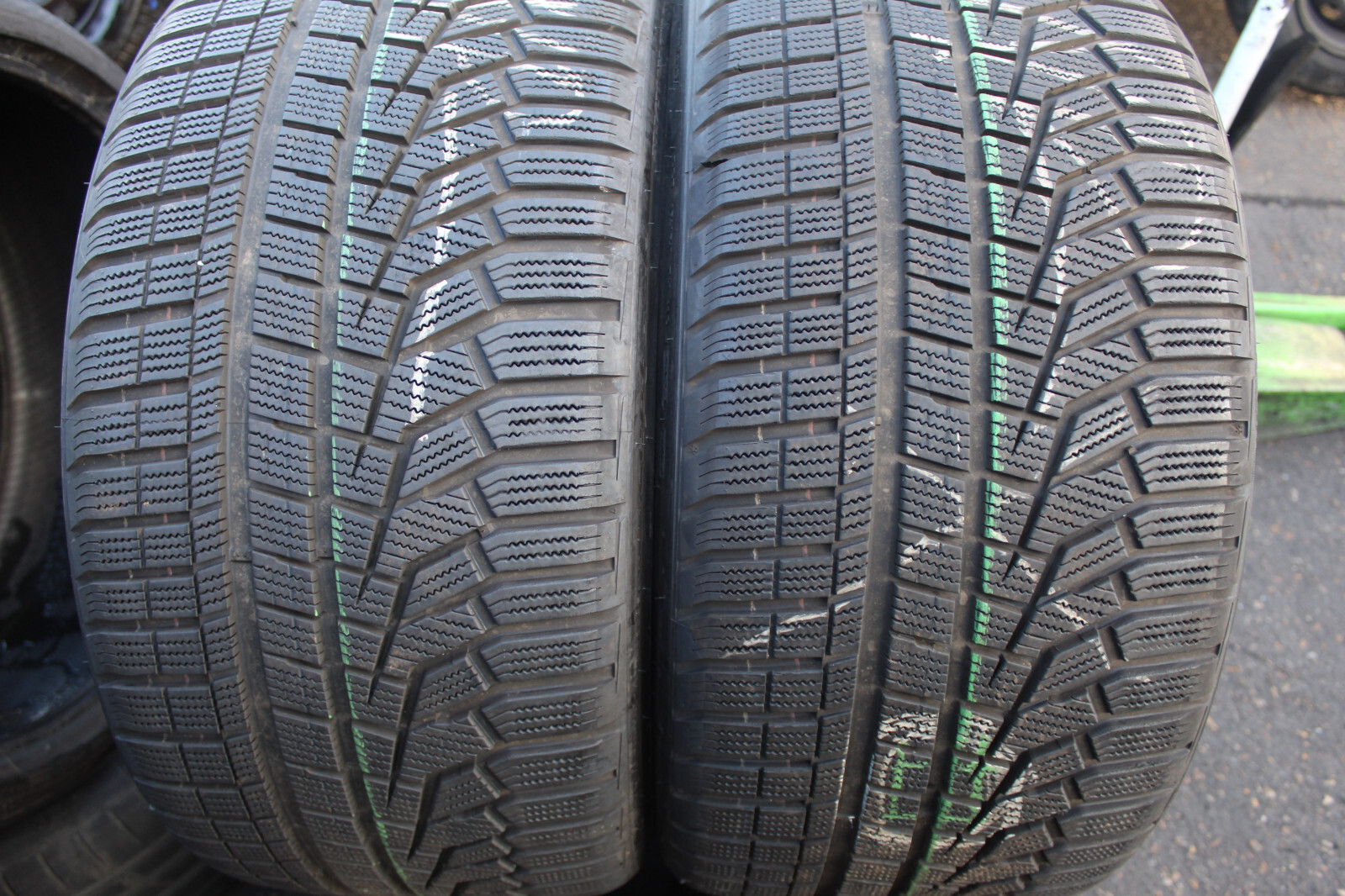 285 30 22 Hankook, Winter, AO, XL, M+S, 101W, x2 A Pair 7.2mm (F1_tyres) L3067