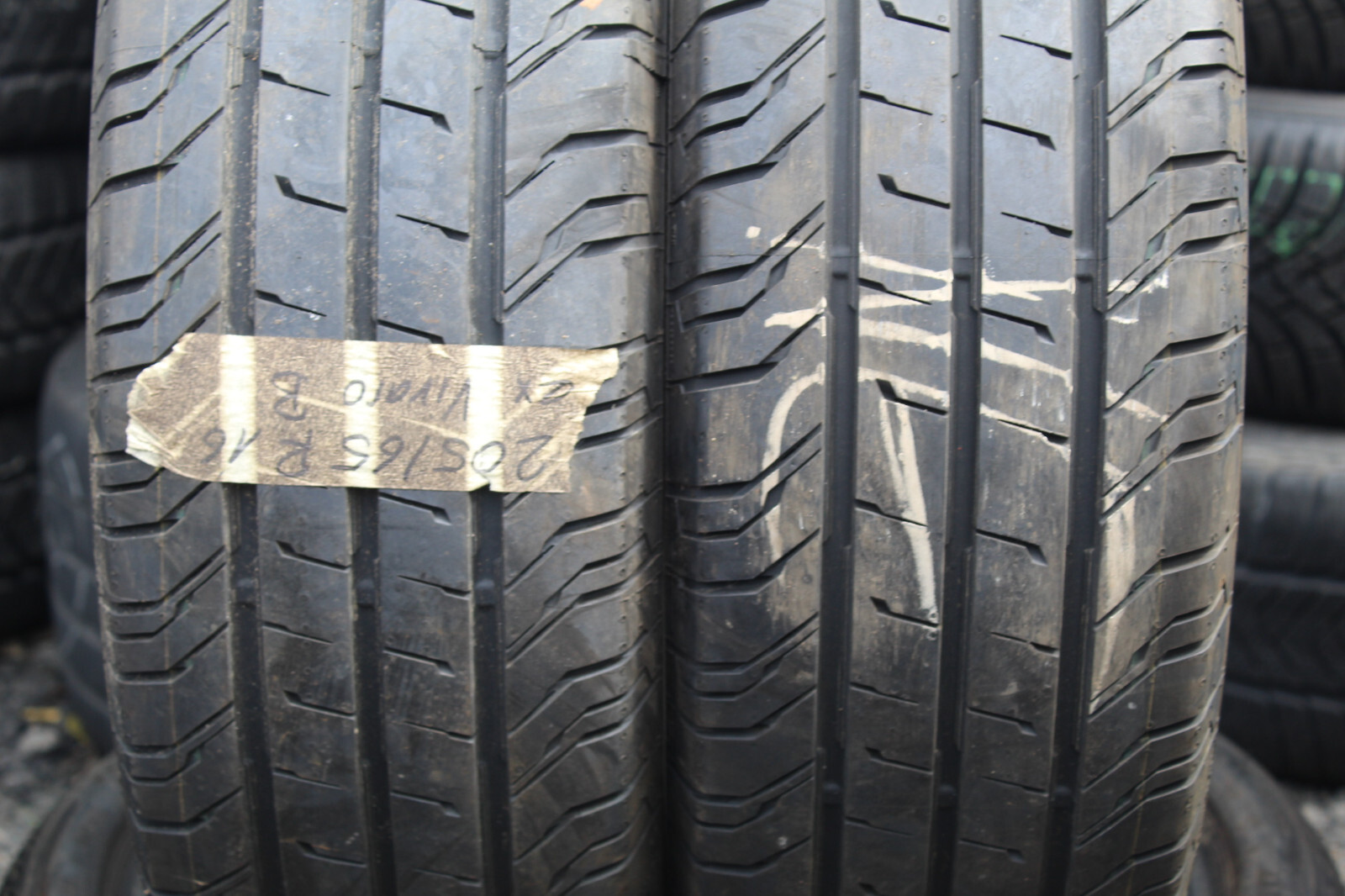 New 205 65 16C Continental, CVC 200, 107/105T, x2 A Pair (F1_tyres) L3512