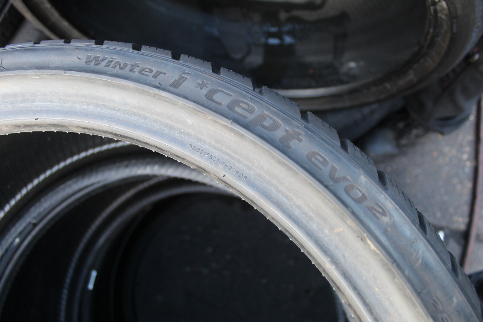 285 30 22 Hankook, Winter, AO, XL, M+S, 101W, x2 A Pair 7.2mm (F1_tyres) L3067