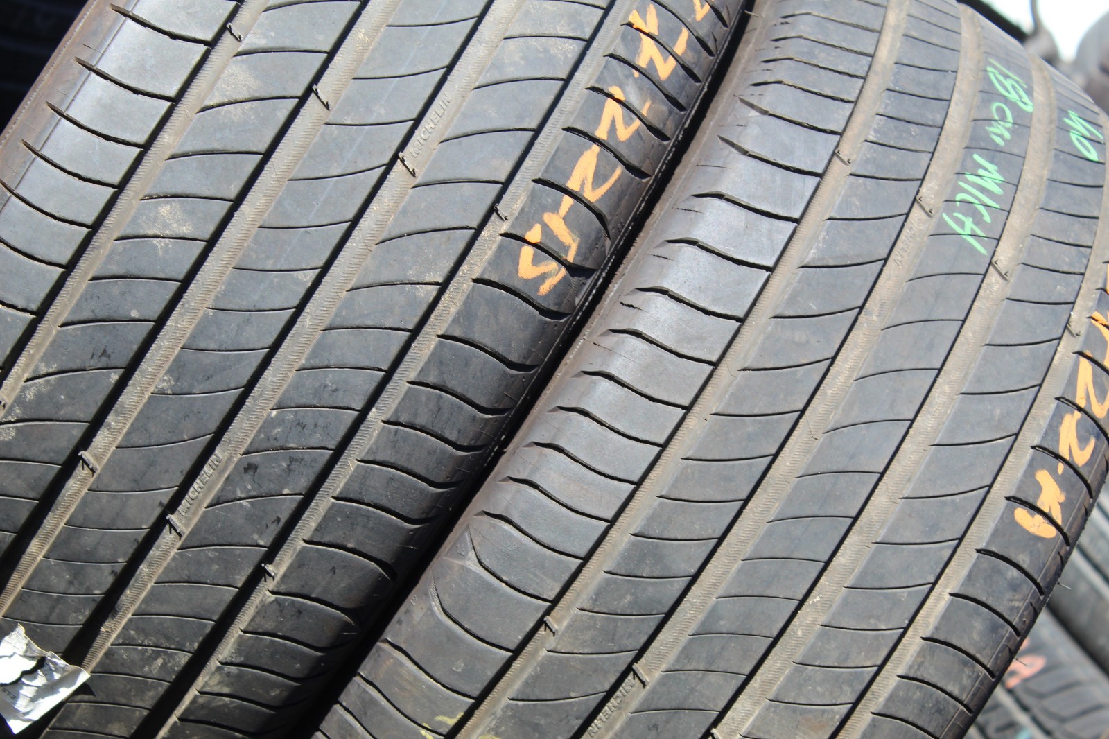 235 40 18 Micheli, Primacy 4, 91W, x2 A Pair 5.8mm (F1_tyres) L3722