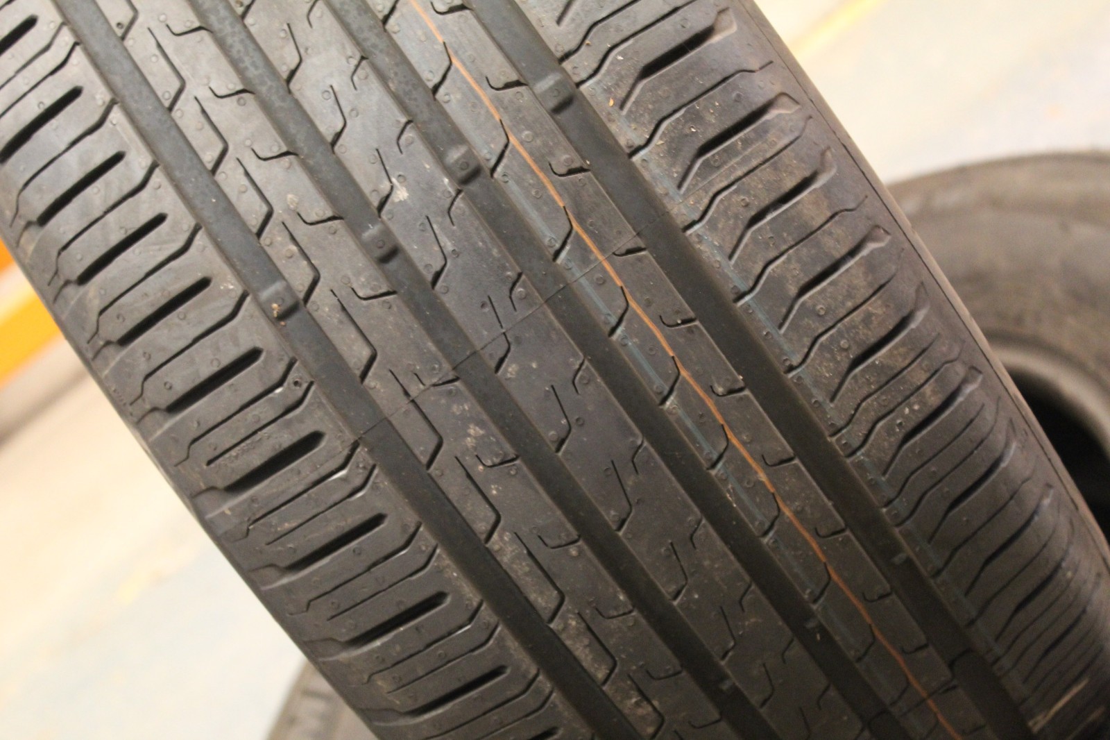 New 245 45 18 Continental, Eco Contact 6, C-Seal, 96W, x1 Tyre (F1_tyres) X129