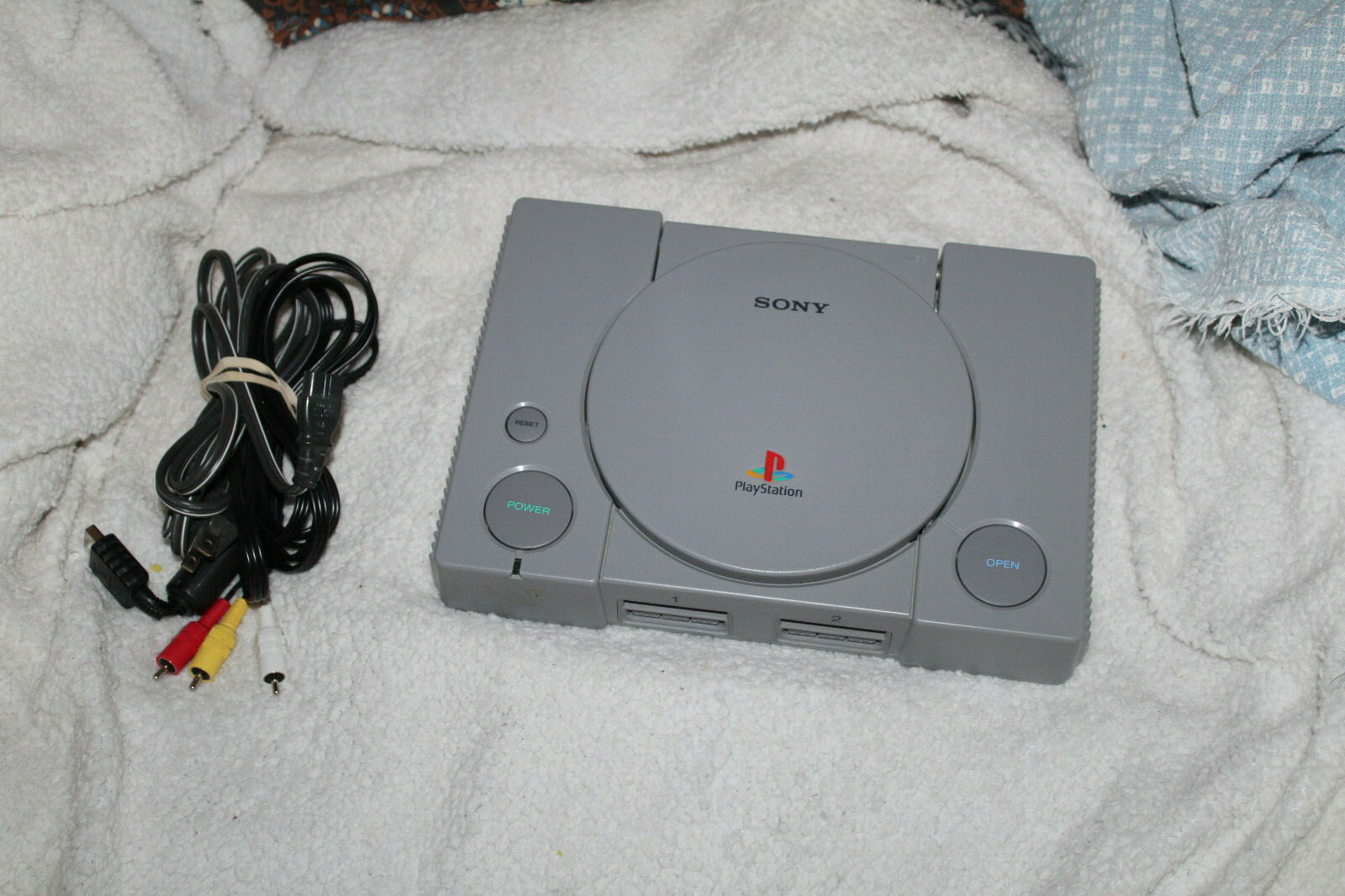 【ジャンク品】SONY PlayStation 1 & 2  ソフト付きセット ジャンク品】SONY PlayStation 1 & 2 ソフト付きセット
