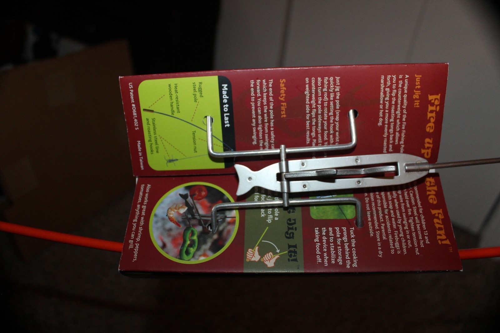 NEW FIREBUGGZ ORANGE FISHING ROD MARSHMALLOW & HOT DOG FLIP IT ROASTER COOKER!