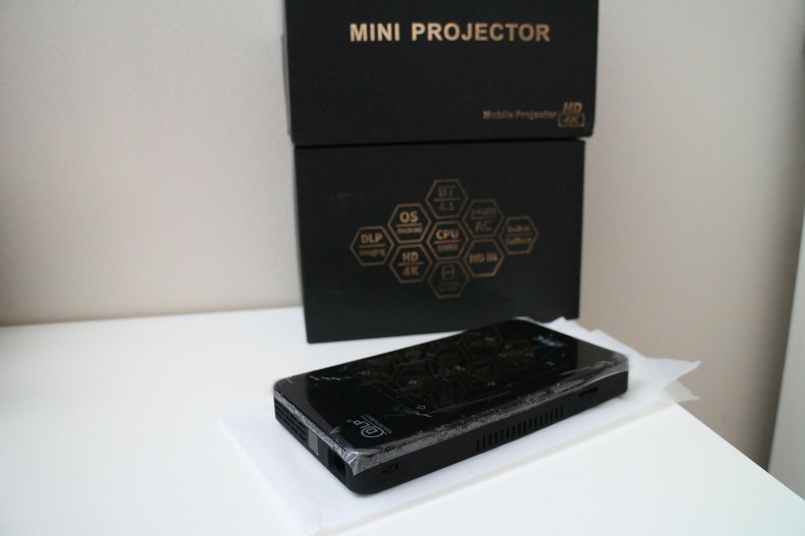 Mini Pocket Android Projector DLP 2.4G/5G WiFi 3D Home Theatre Cinema BT 4.0 GM