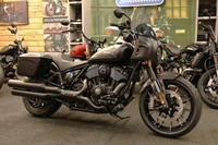 **IN STOCK** NEW INDIAN SPORT CHIEF RT - BLACK SMOKE - £1890 OFF RRP!