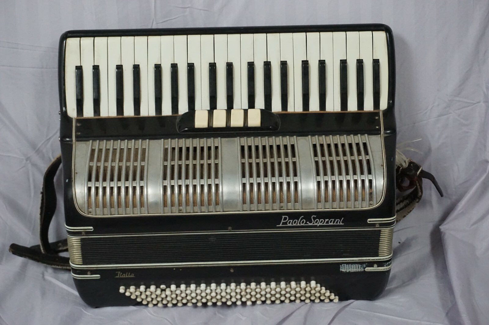 Vintage Paolo Soprani 120 Bass Accordion AS IS PARTS REPAIR Vintage Paolo Soprani 120 Bass Accordion AS IS PARTS REPAIR