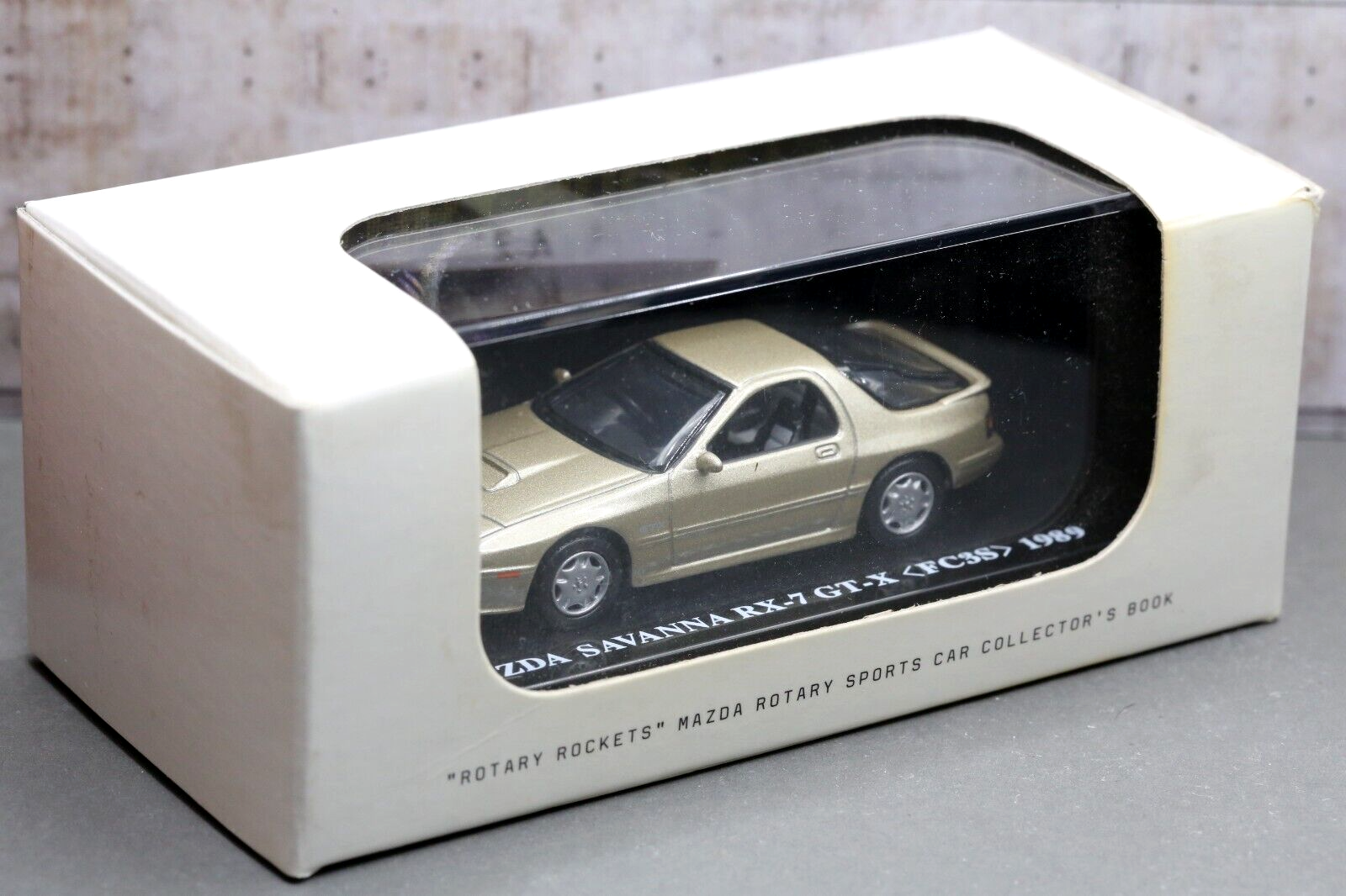 Kyosho 1/64 Rotary Rocket Collection Mazda Savanna RX-7 GT-X