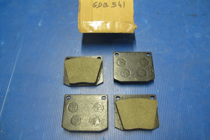 Plaquettes De Freins Avant Lucas Pour: Lotus: Elan, Plus 8, Austin, P6, Tr6