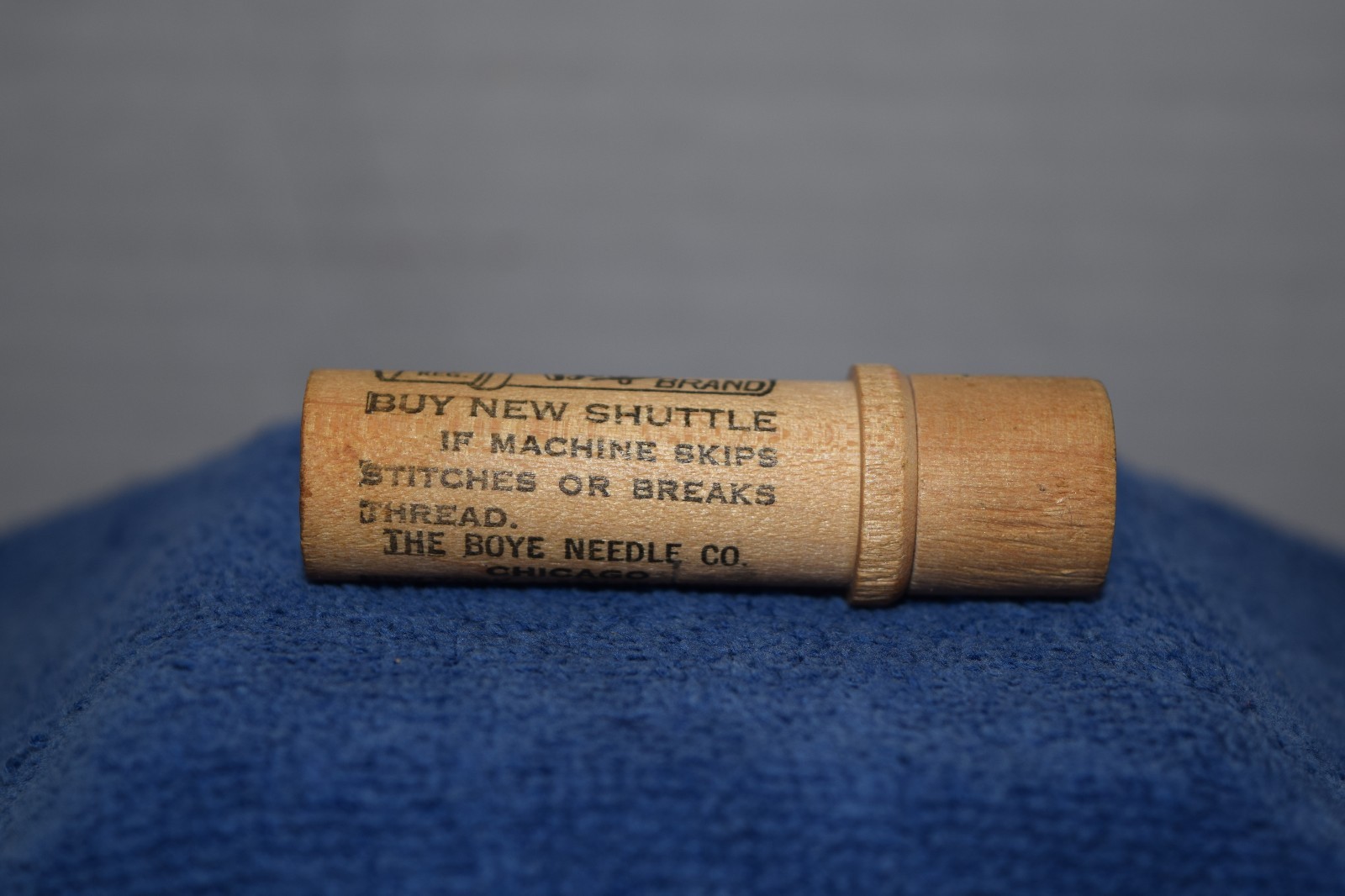 Antique / Vintage Boye Brand Treadle Sewing Needles And Wooden Tube