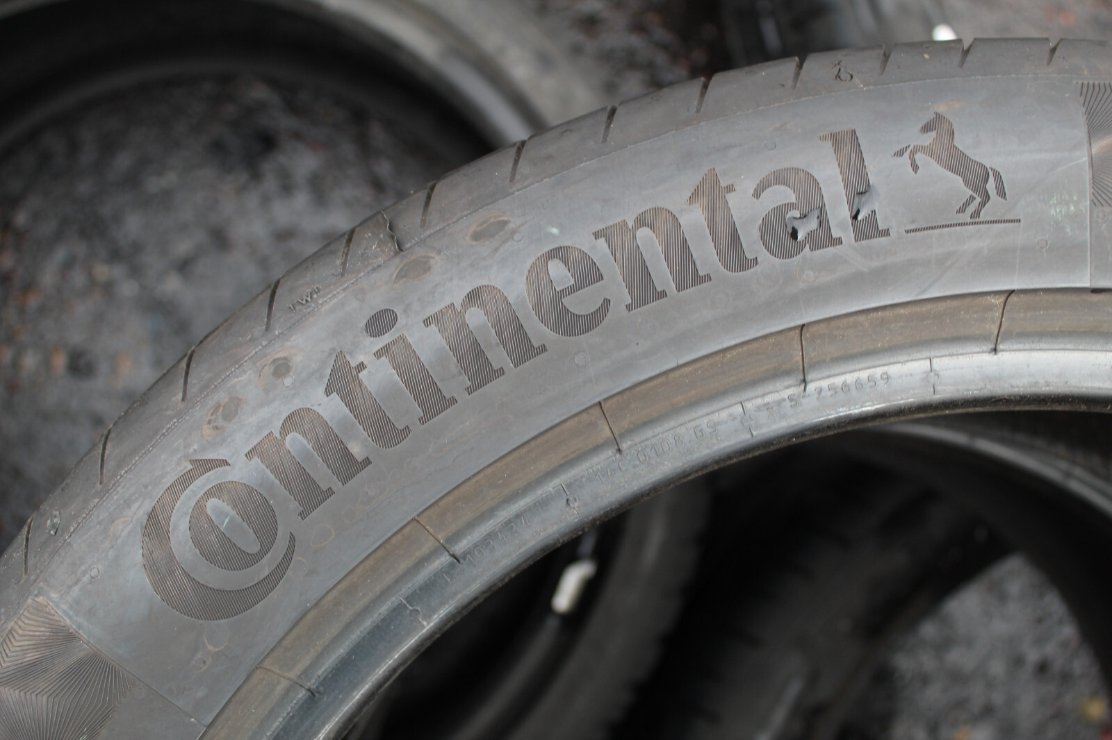 235 45 18 Continental, PC 6, 98 & 94Y, x2 A Pair 5.5mm (F1_tyres) FO L3396