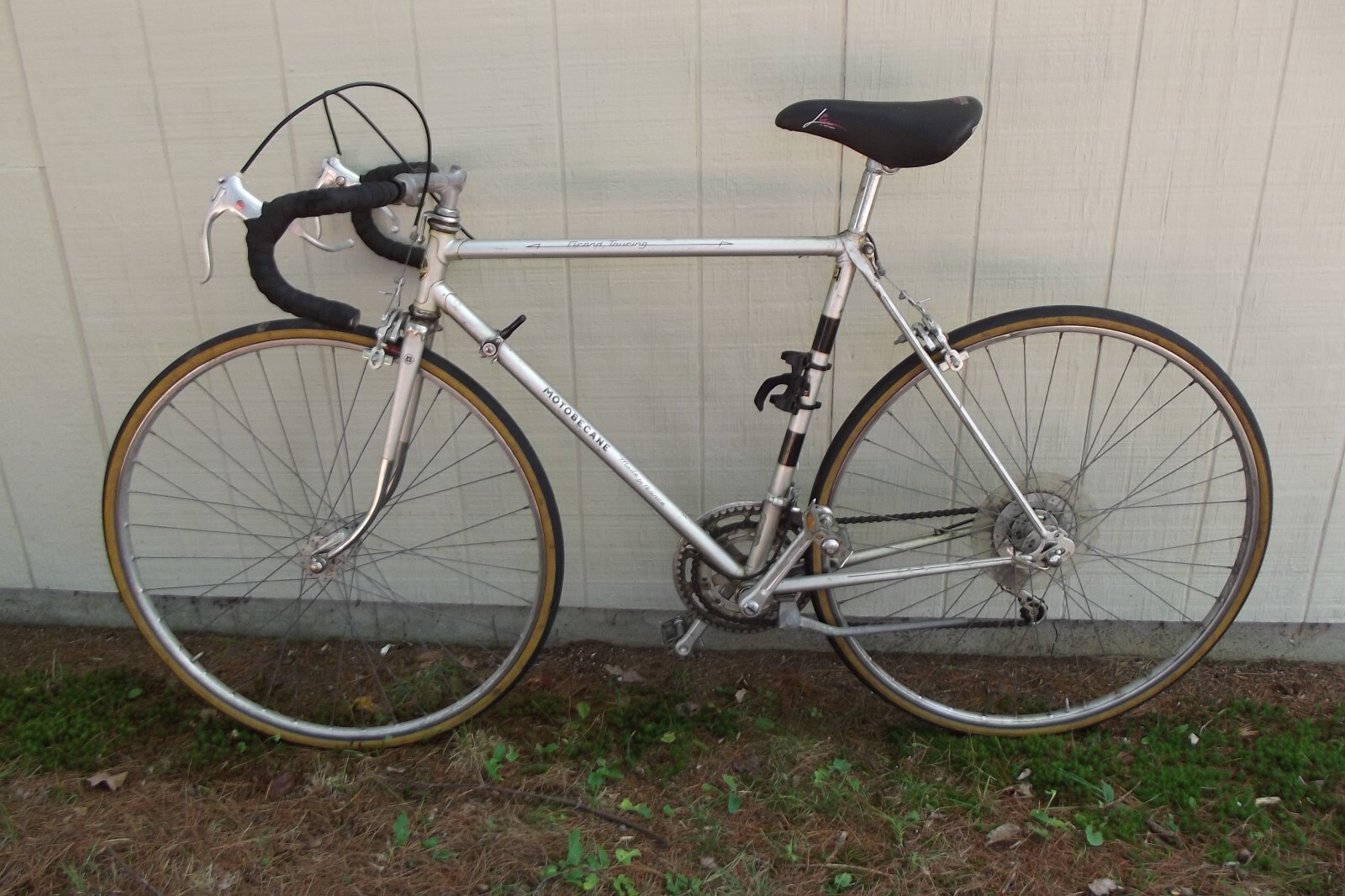 Vintage MOTOBECANE Grand Touring Road Bicycle France - Local