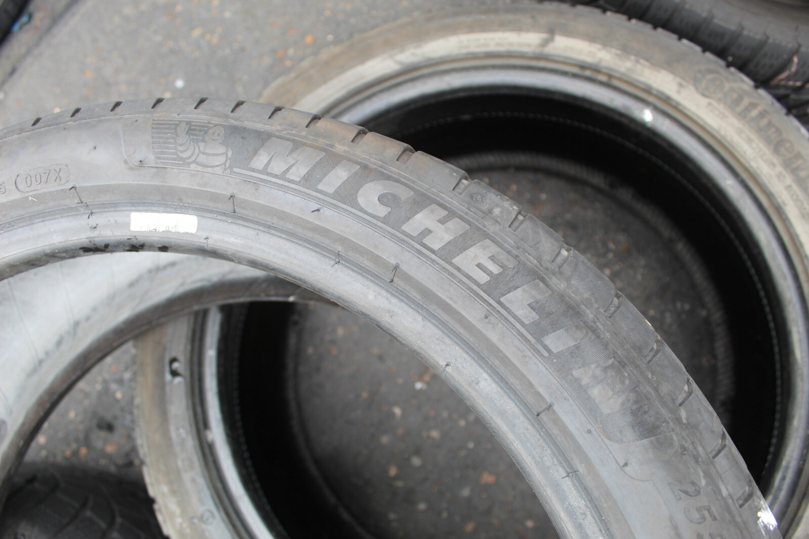 255 40 21 Michelin, XL, MO, 102Y, x1 Single Tyre 4.8mm (F1_tyres) L2527