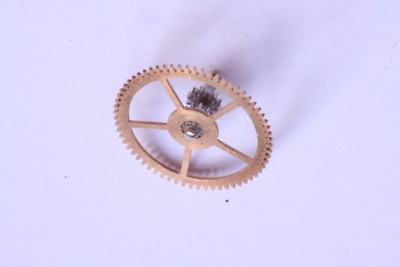 Omega 260 261 part 1224 Roue de centre & chausse Center wheel & cannon pinion