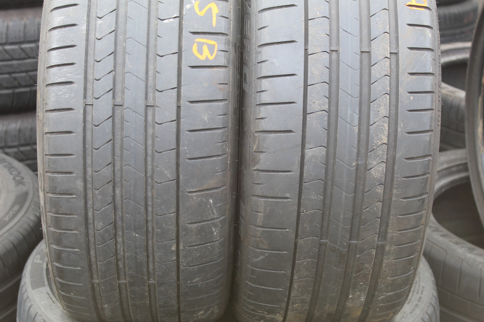 235 35 20 Pirelli, P Zero TM, T0, PNCS, 92Y, x2 A Pair 4.7mm (F1_tyres) L2825