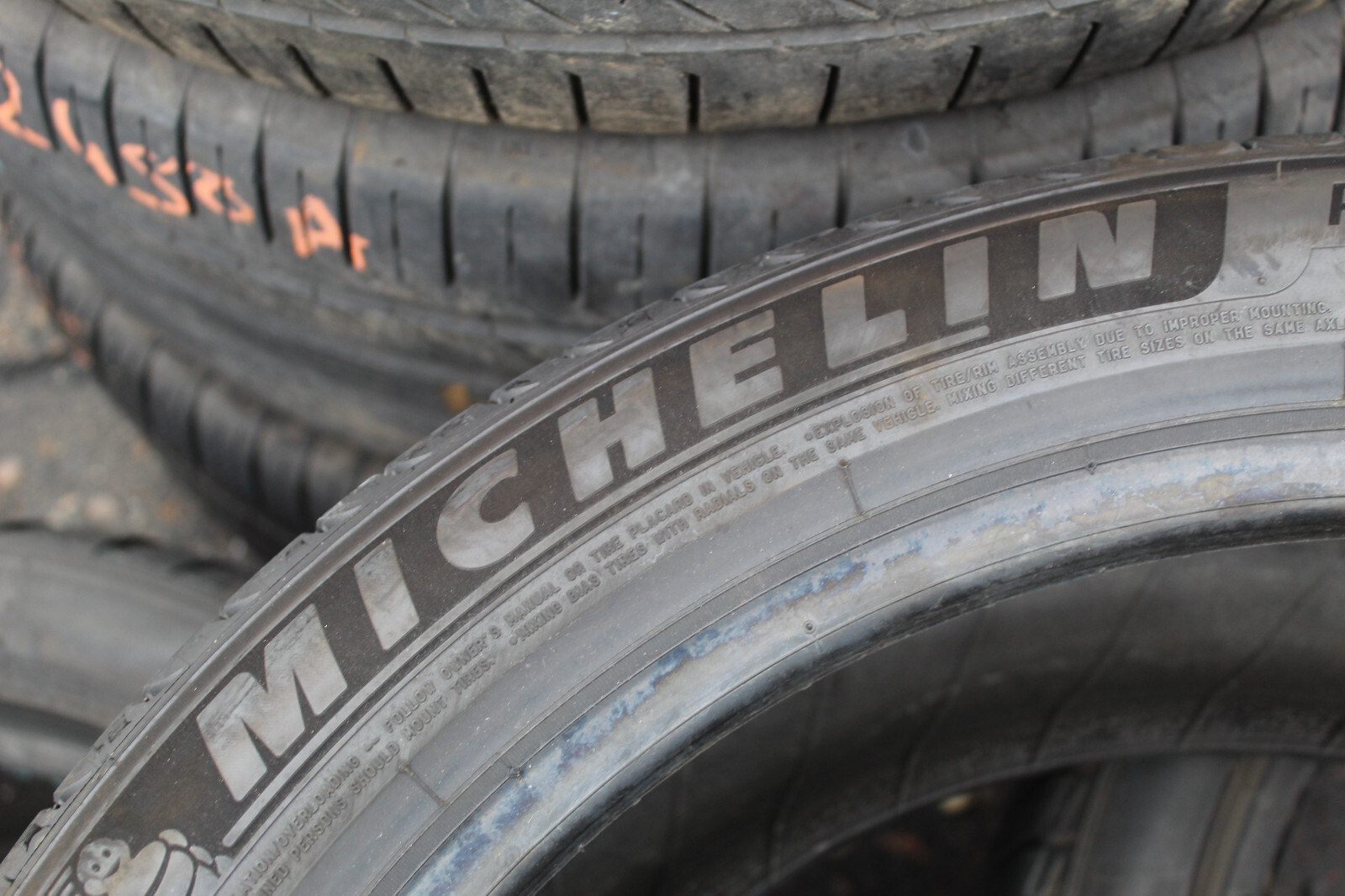 245 45 19 Michelin, POL, XL, 102V, x1 Single Tyre 6.2mm (F1_tyres) L2832