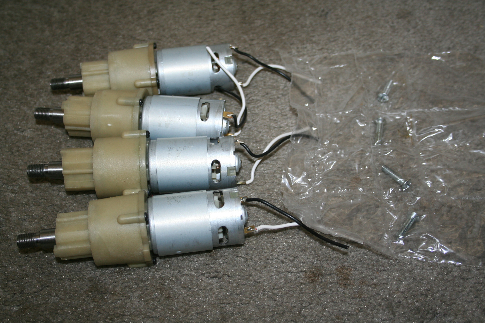 New Set of 4 18V 900Rpm Robot Motors - HF Drill motors