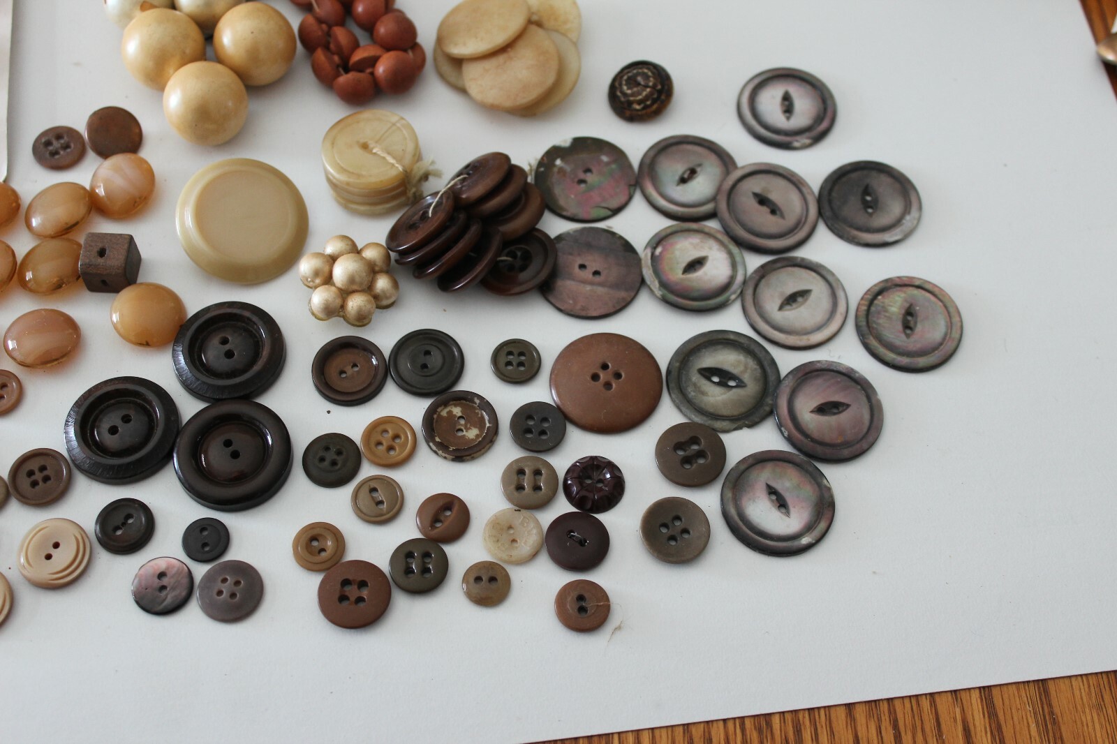 Lot Vintage Brown & Tan Glass Buttons  Inv. #163