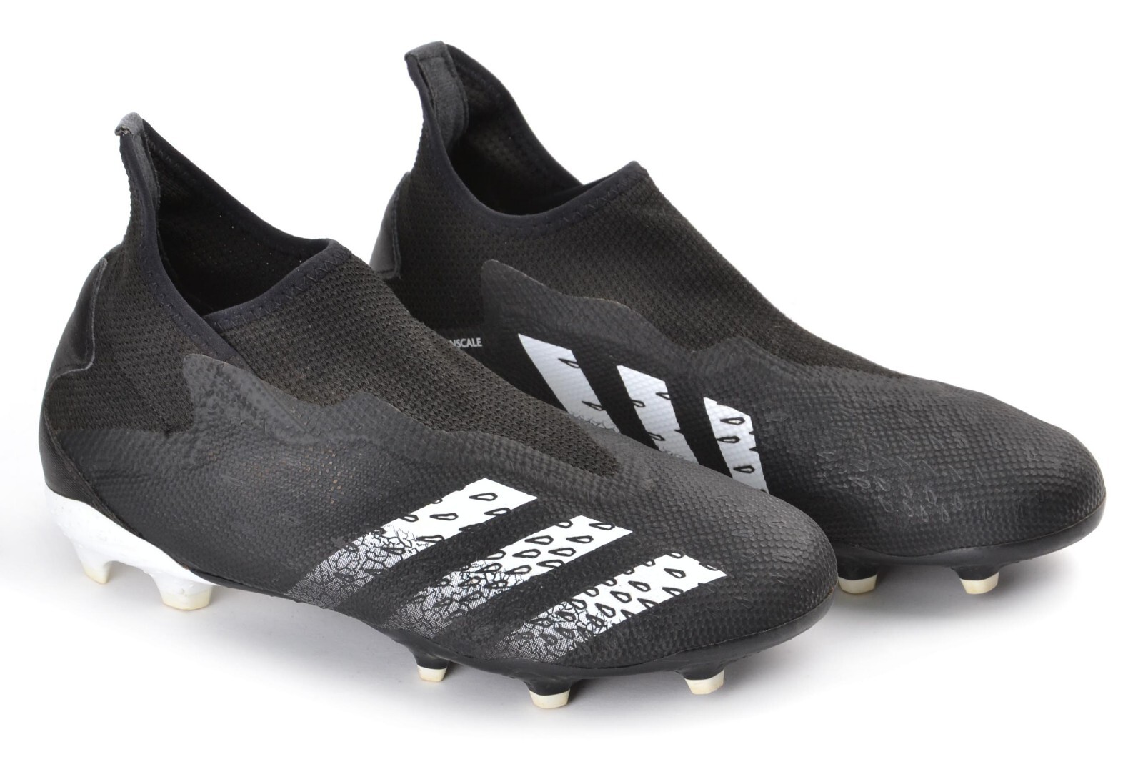 シューズ Predator Freak + FG $_57.JPG?set_id=880000500F