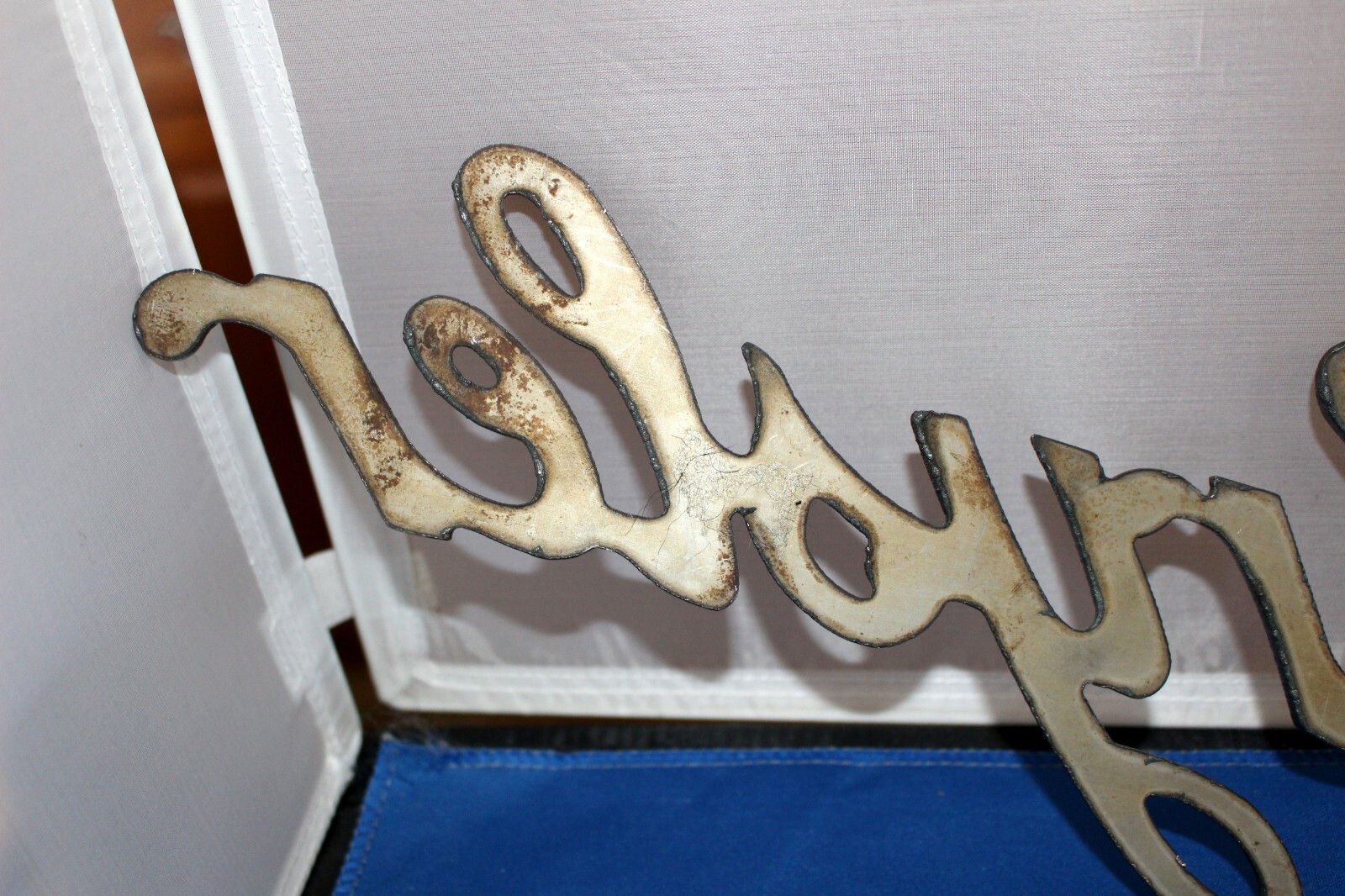 VINTAGE CHRYSLER METAL SCRIPT EMBLEM SIGN, CAR AUTO, MARINE BOAT