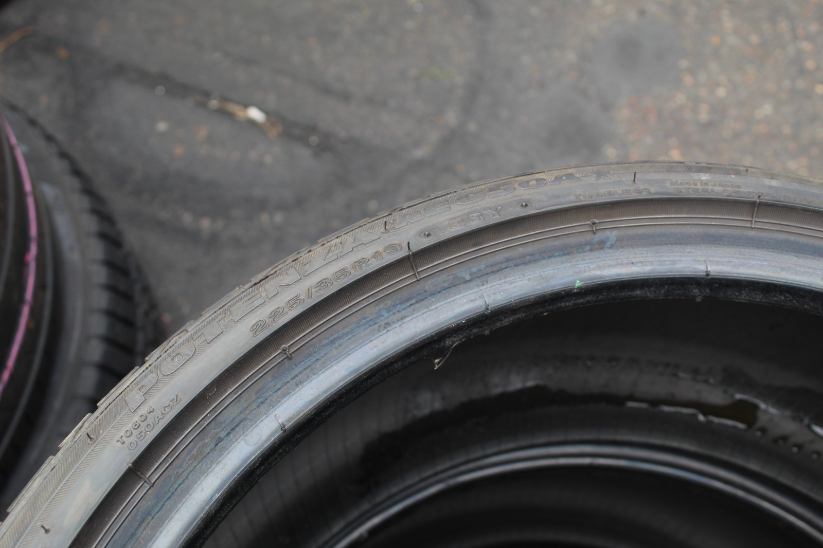 225 35 19 Bridgestone, RunFlat, Potenza, 88Y x2 A Pair 7.2mm (F1_tyres) FO L3620