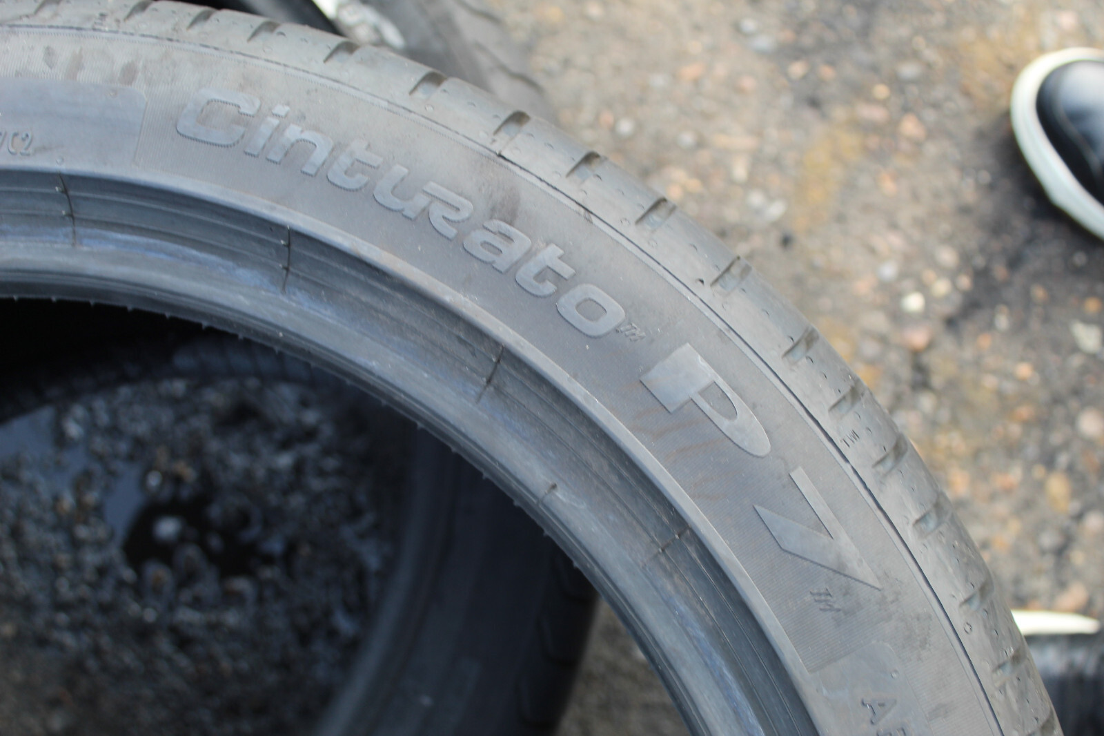 255 40 18 Pirelli, RunFlat, Cinturato 95W, x1 Single Tyre 6.0mm (F1_tyres) L2571