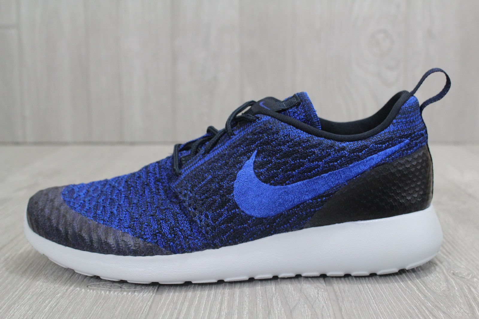 nike roshe one navy blue