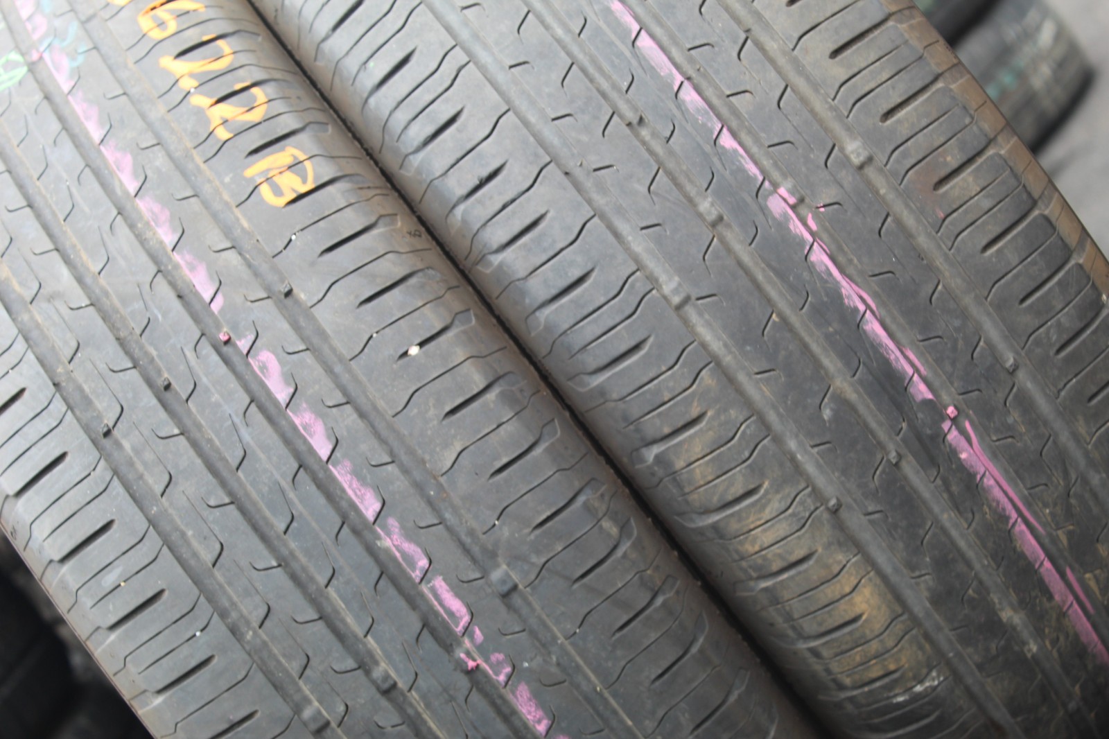 225 60 18 Continental, Eco Contact6 XL 104V, x2 A Pair 4.8mm (F1_tyres) FO L3622