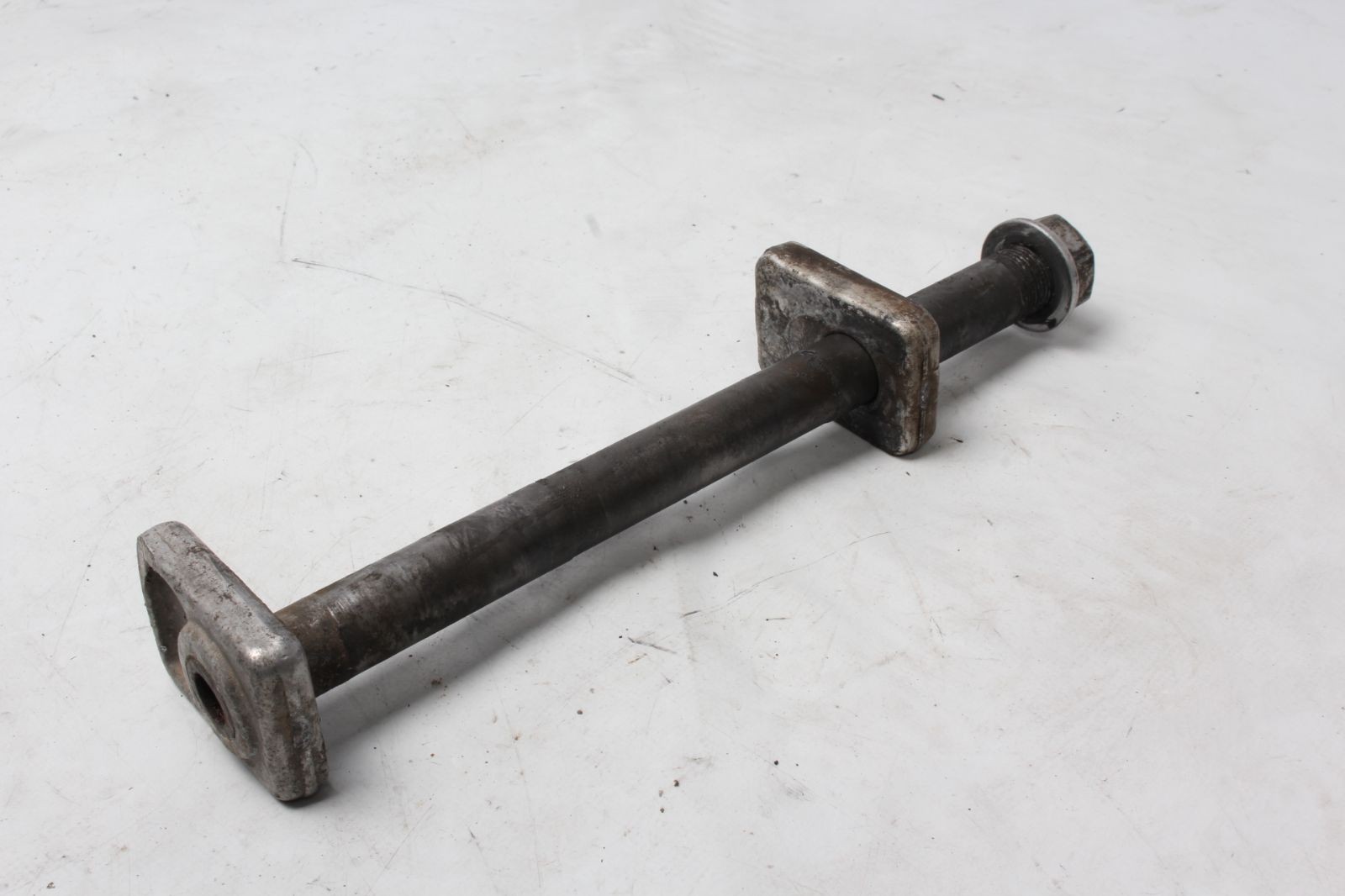 Hinterachse Achse Lager Hinterradaufnahme Distanzstück KTM 620 LC4 620LC4 99-07