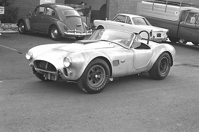 未使用 1964 SHELBY COBRA 427 SC Original Shelby Cobras, including a 427 S/C Roadster, fetch
