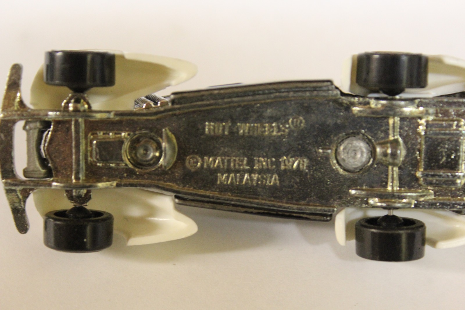 hot wheels 1978 white/blue/silver auburn  roadster, very good, convertible