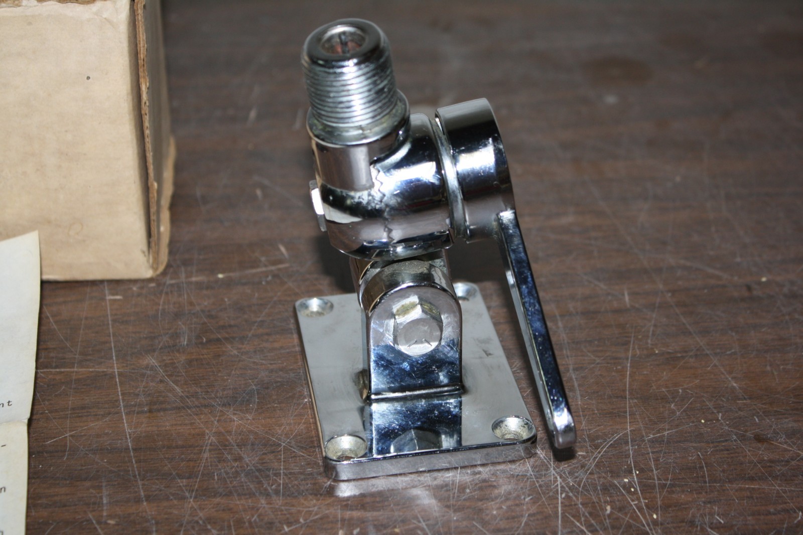 Shakespeare Marine 366-H Ratchet Antenna Mount Extra Heavy Duty Mount, NOS