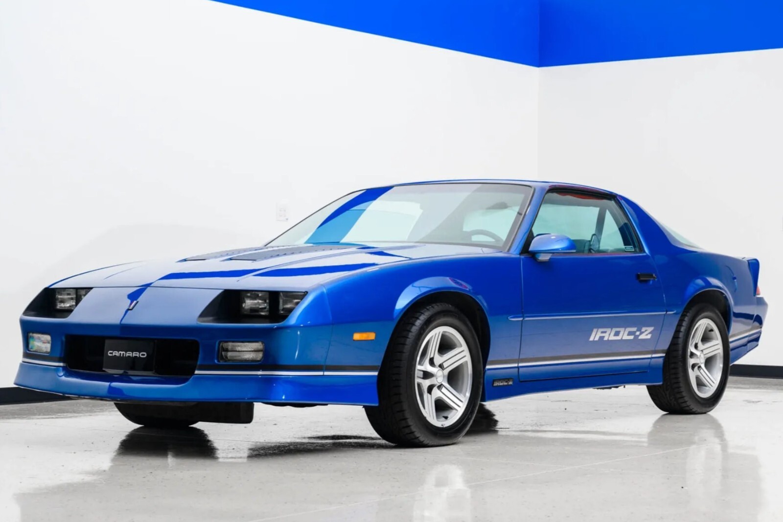 1990 Chevrolet Camaro Z28 IROC-Z blue | 24 X 36 INCH POSTER