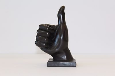 Thumbs Up hand symbol sculpture Choco black
