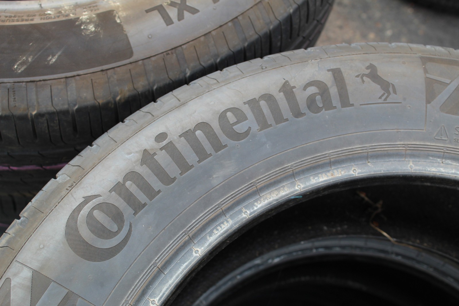 225 60 18 Continental, Eco Contact6 XL 104V, x2 A Pair 4.8mm (F1_tyres) FO L3623