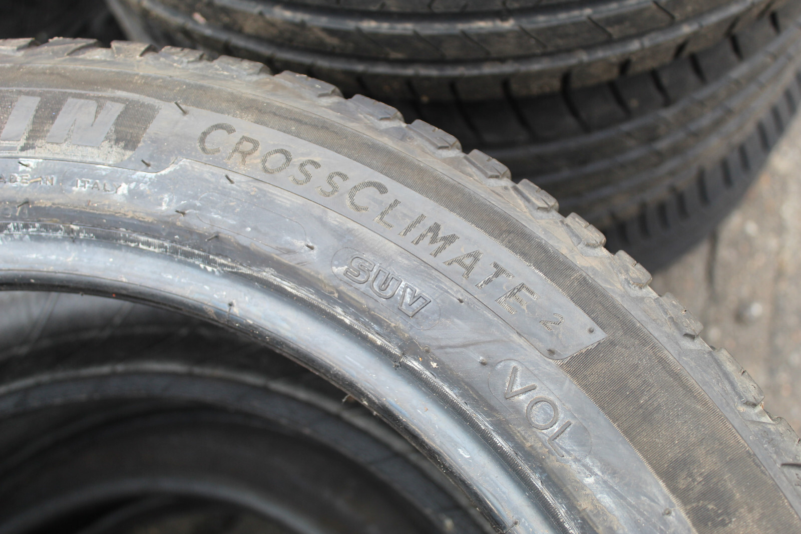 255 45 19 Michelin, Cross Climate, XL, 104H,  x2 A Pair 6.0mm (F1_tyres) L2465