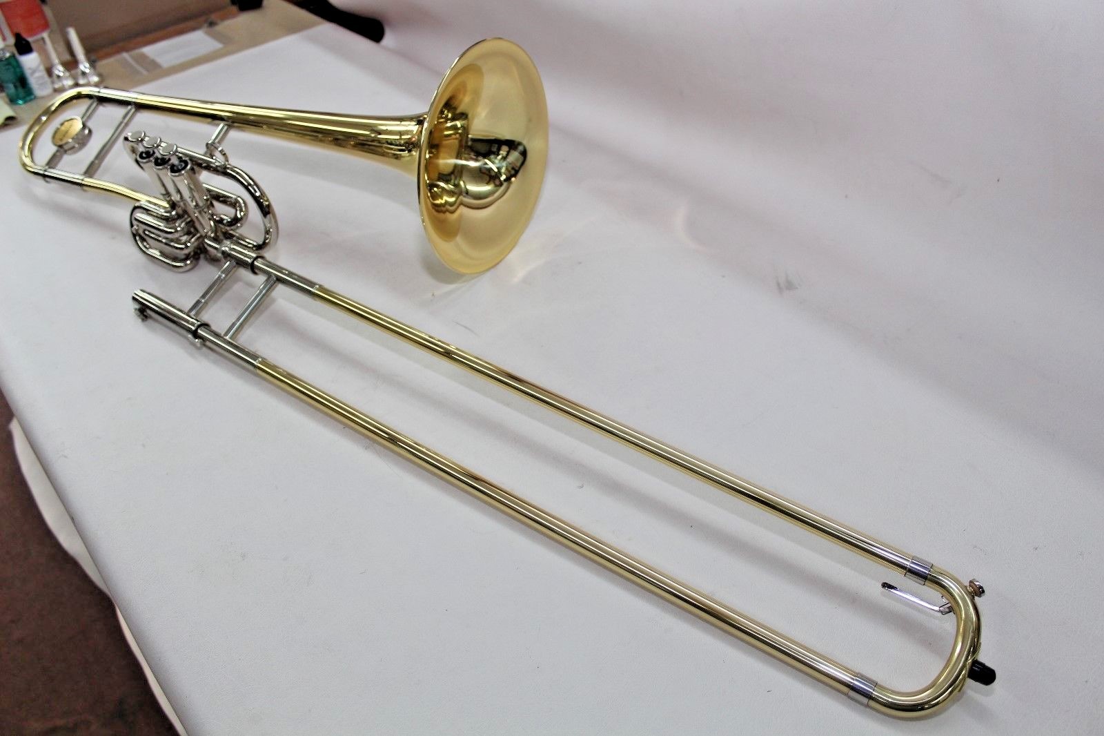 Levante TB4955 Bb Superbone Lacquer Trombone