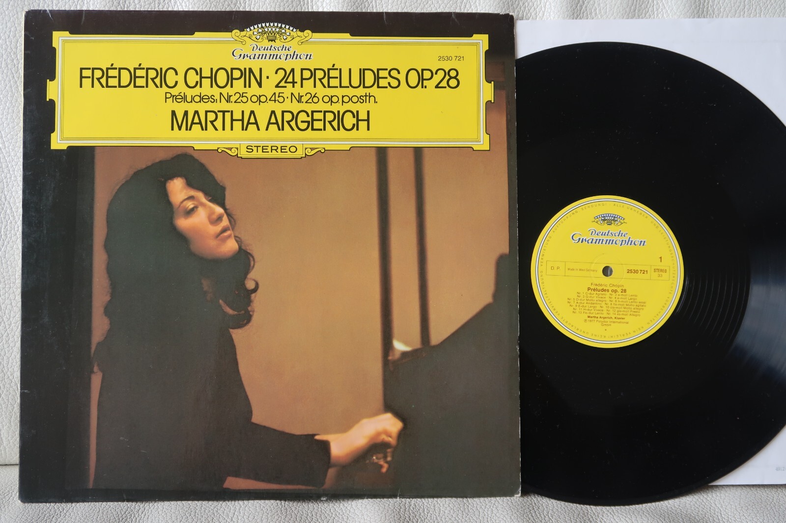 独LP Martha Argerich Chopin 24 Preludes, Op. 28 / Preludes Nr. 25, Op. 45 ･ Nr. 26, Op. Posth. 2530721 DEUTSCHE GRAMMOPHON /00260 Frédéric Chopin - Martha Argerich – 24 Préludes, Op. 28