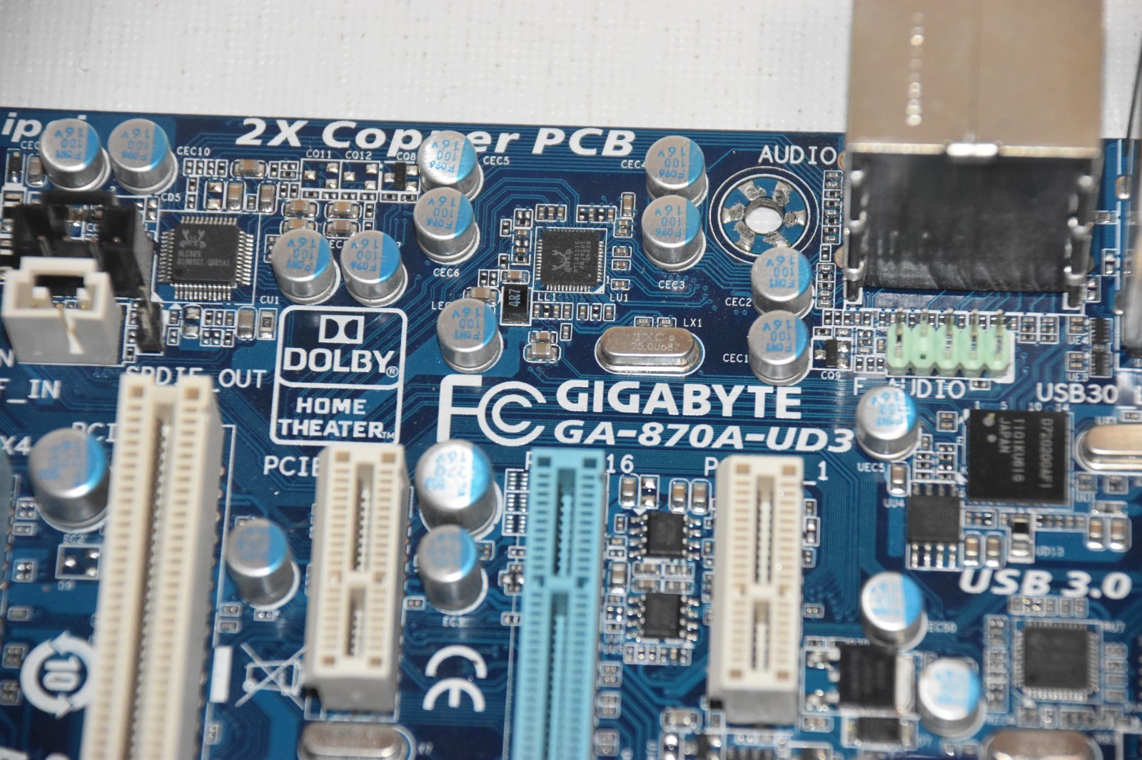 Gigabyte GA-870A-UD3 Rev 3.1 Motherboard w/AMD Phenom II 3.2GHz CPU & 16GB RAM