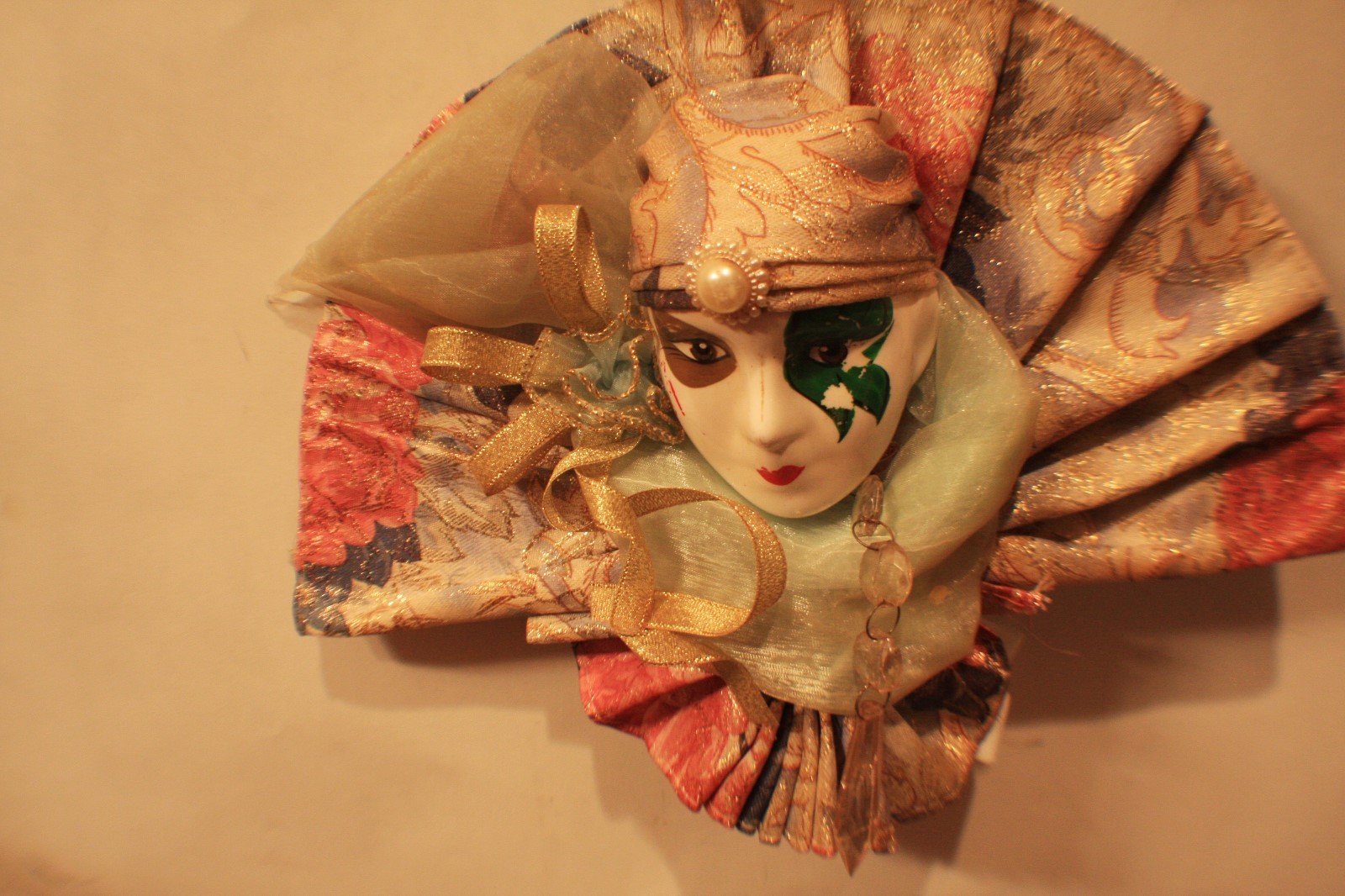 Multicolored Mardi Gras’s Porcelain face mask Wall Art Decoration