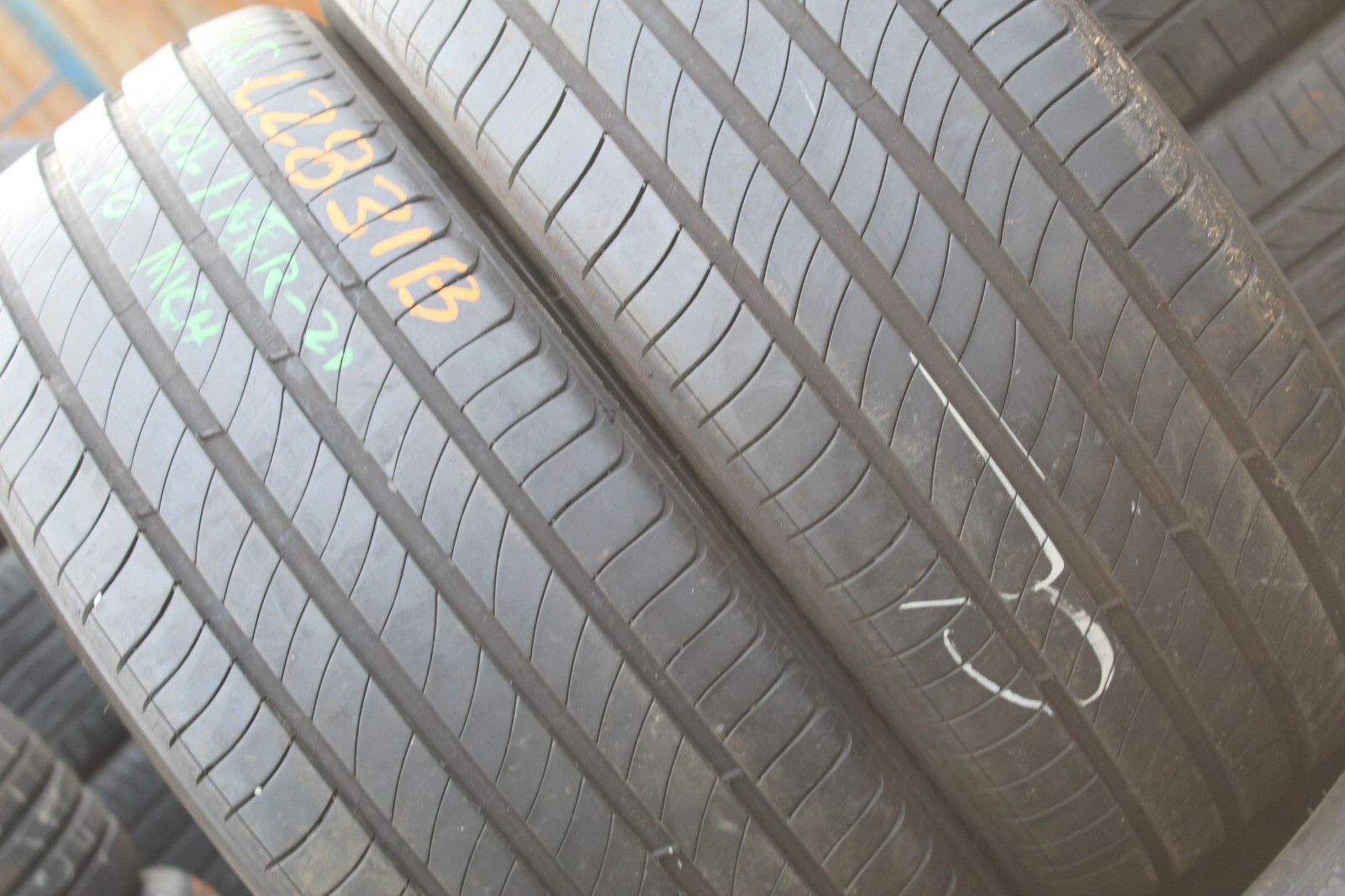 245 45 19 Michelin, Primacy 4, XL, POL, 102V x2 A Pair 6.0mm (F1_tyres) FO L2831