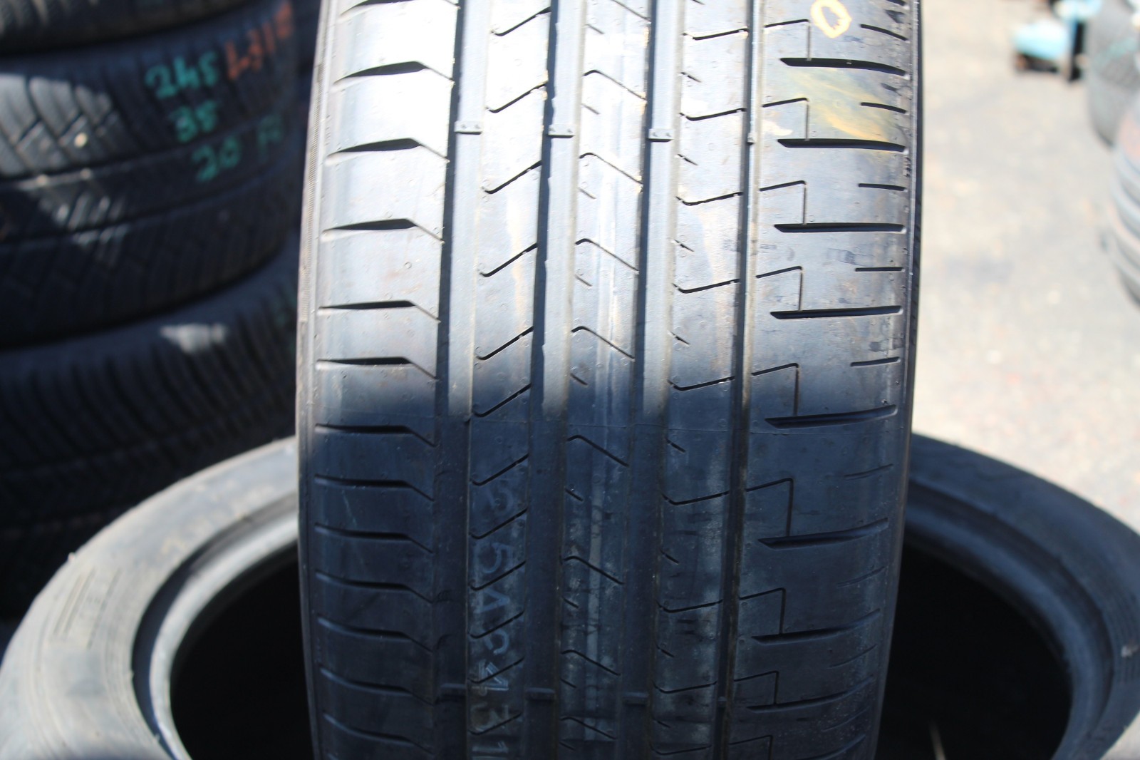 New 235 40 18 Pirelli, P Zero TM, 95Y, x1 Single Tyre (F1_tyres) L3560
