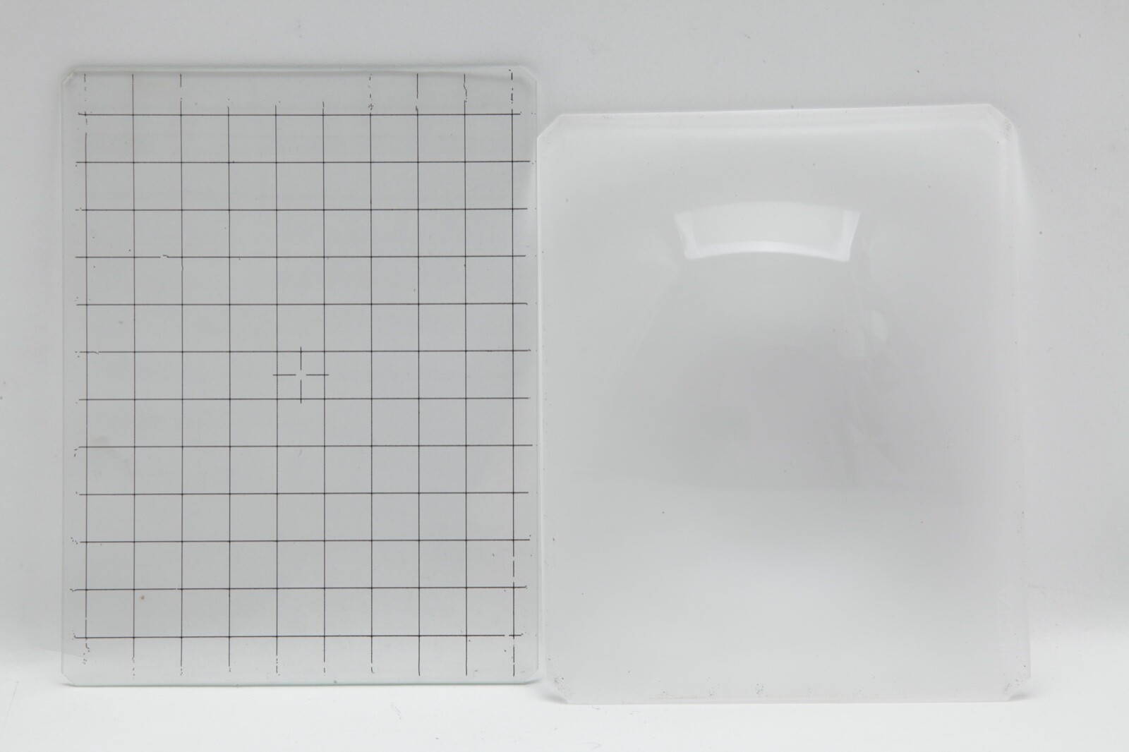 Diffuse ground-glass changes. Ground glass. Ground glass opacity. Ground glass. Ultimate glass for camera.