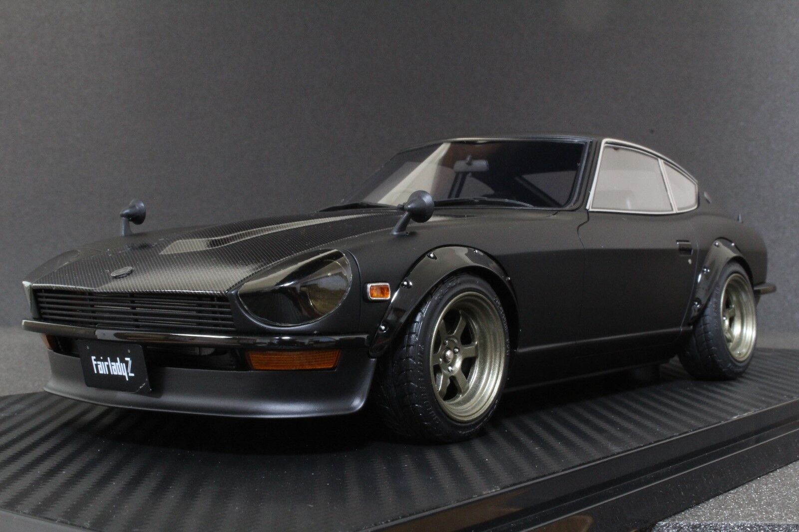 ignition model 1:18 NISSAN Fairlady Z (S30) Matte Black (B3 ignition model 1:18 NISSAN Fairlady Z (S30) Matte Black (B3
