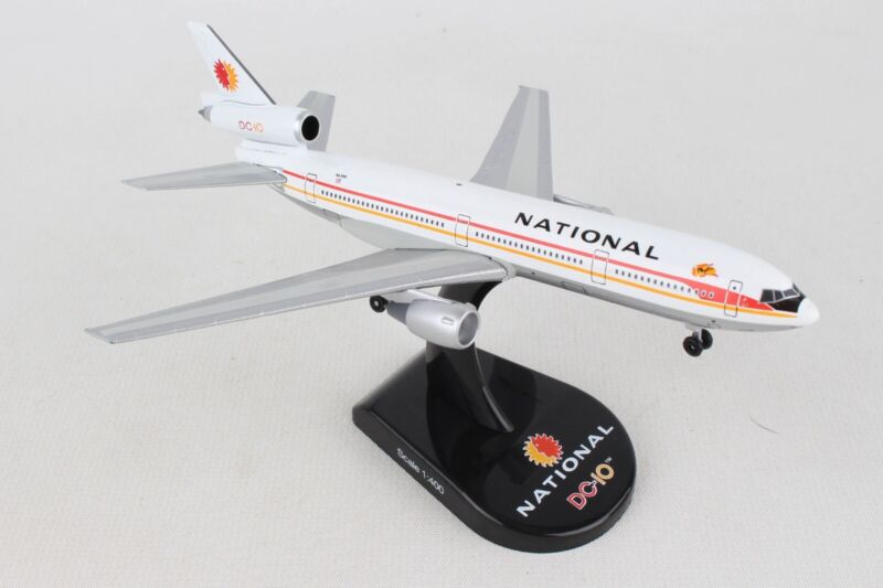 POSTAGE STAMP (PS5820-2) NATIONAL AIRLINES DC-10 1:400 SCALE DIECAST METAL MODEL