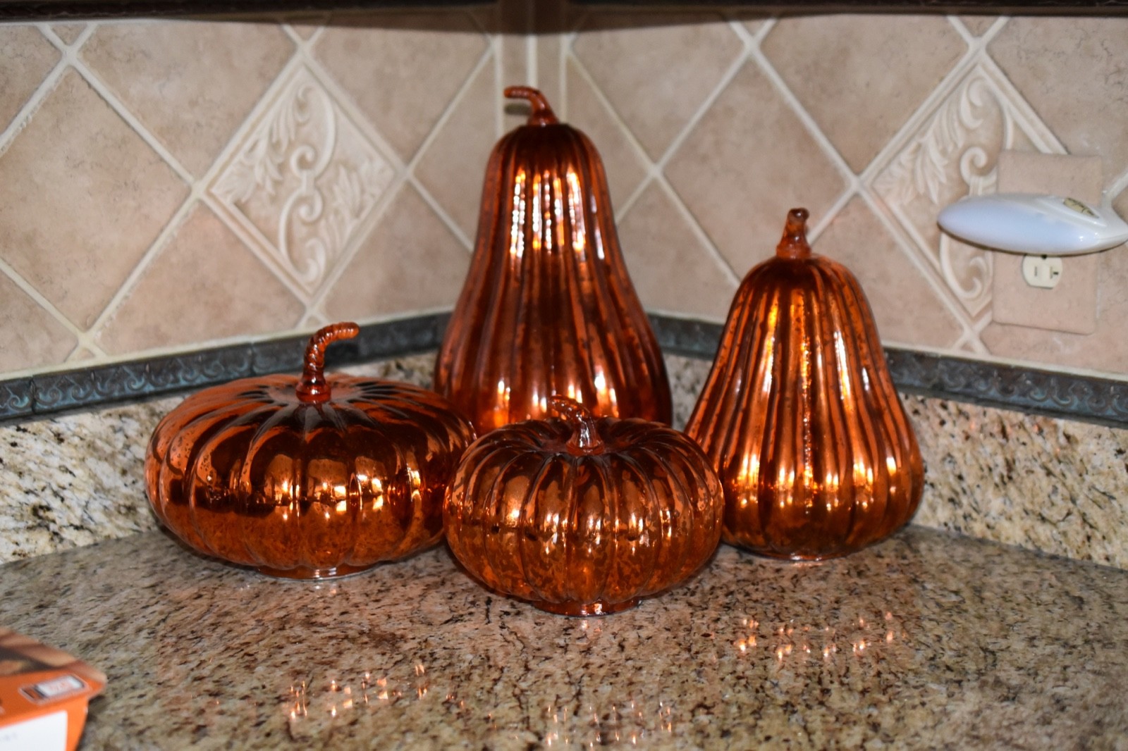 Lot of 4 Beautiful Glass  (2) Orange Pumpkins & (2) Gourds - Displayed Once