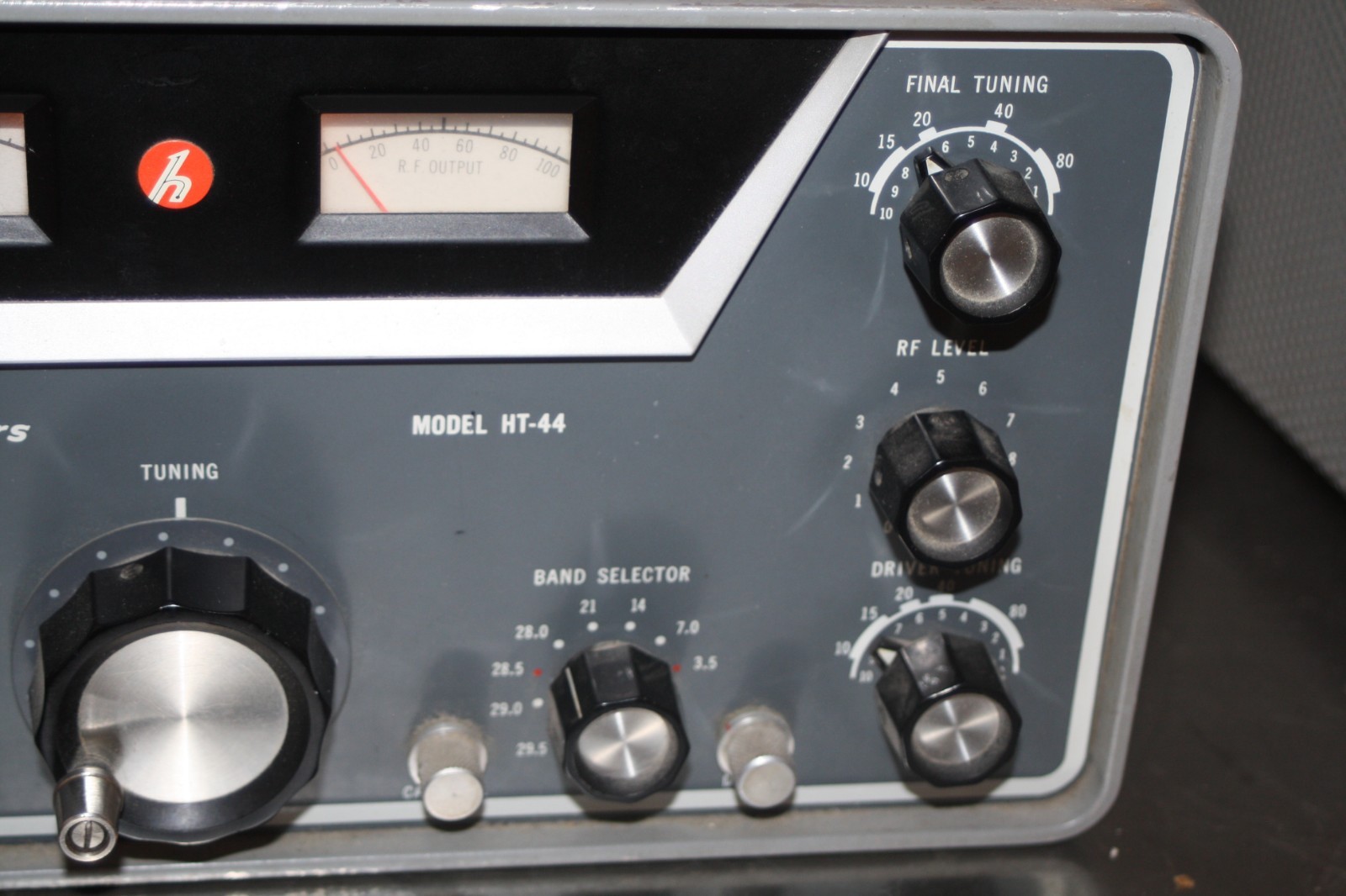 Hallicrafters HT-44 Ham Transmitter